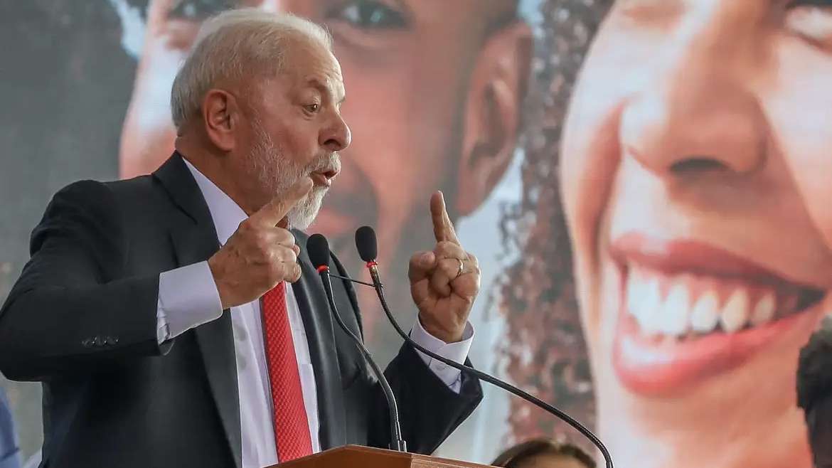 Presidente Luiz Inácio Lula da Silva anuncia investimentos de R$ 23 bilhões em obras do PAC seleções.