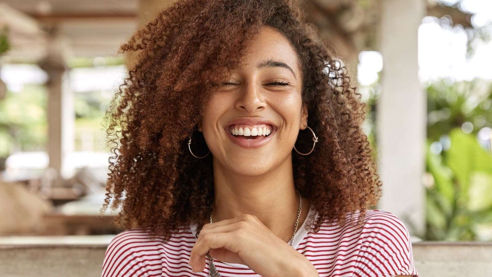 Especialistas revelam 5 dicas cruciais para uma saúde bucal impecável no dia mundial da saúde bucal