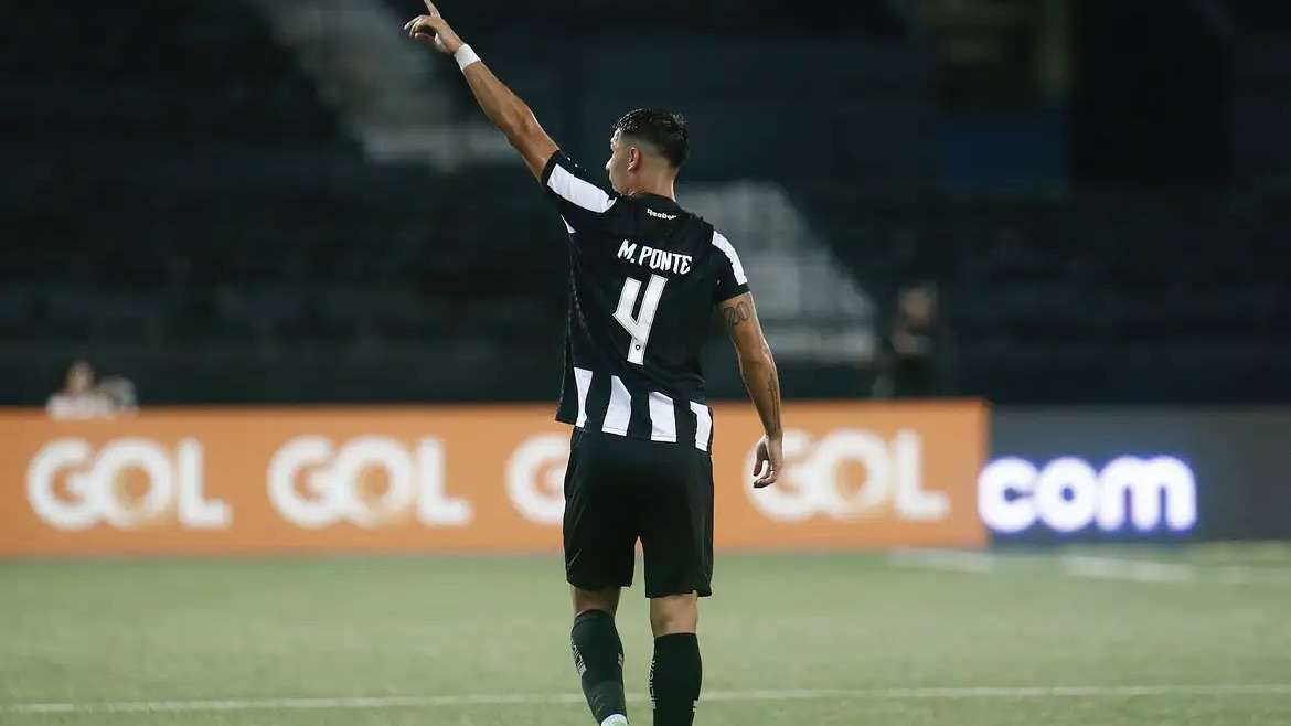 Botafogo conquista primeira vitória no Brasileirão com gol de Mateo Ponte sobre o Atlético-GO