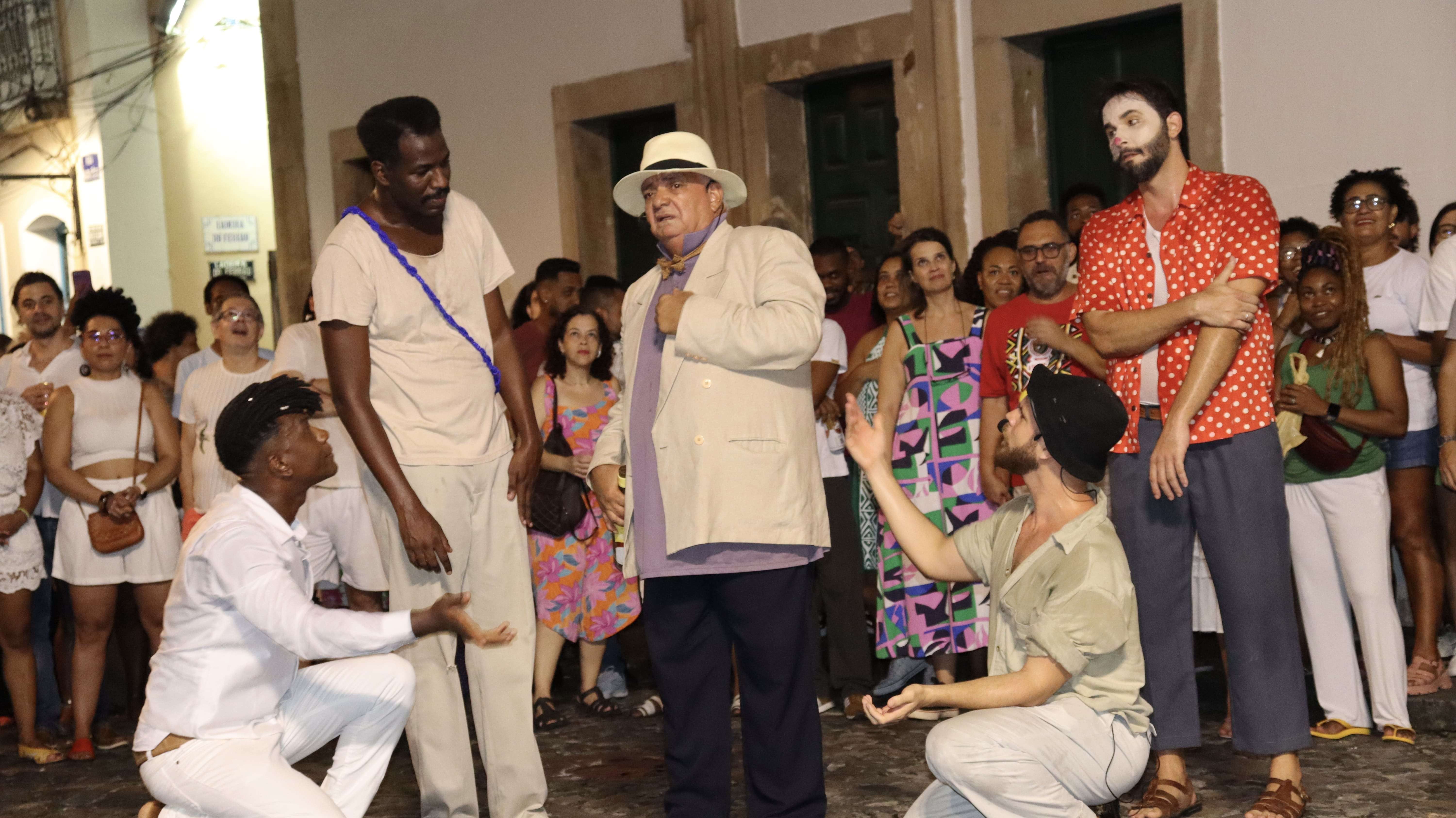 Espetáculo “A Cidade da Bahia é Nossa!” estreia nos palcos do Teatro Gregório de Mattos em sessão exclusiva para convidados