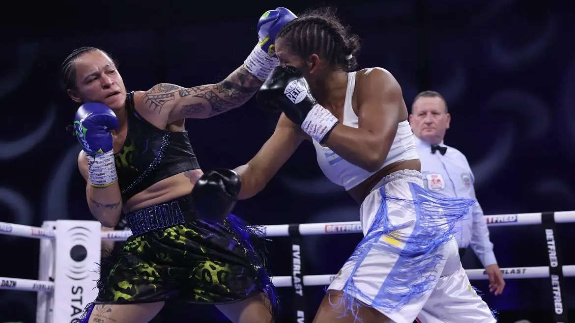 Bia Ferreira conquista título mundial no boxe profissional após vitória sobre argentina