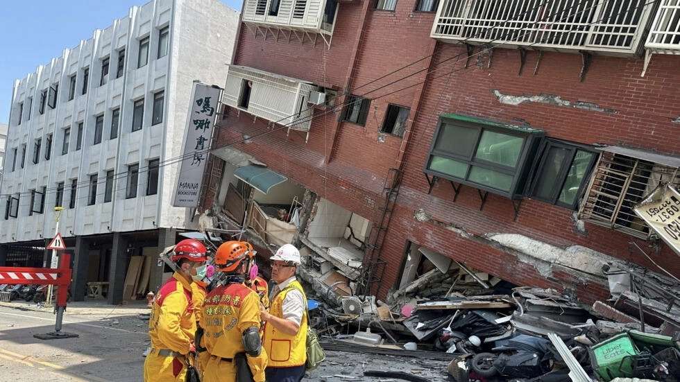 Terremoto de magnitude 7,2 atinge Taiwan, causando mortes e destruição