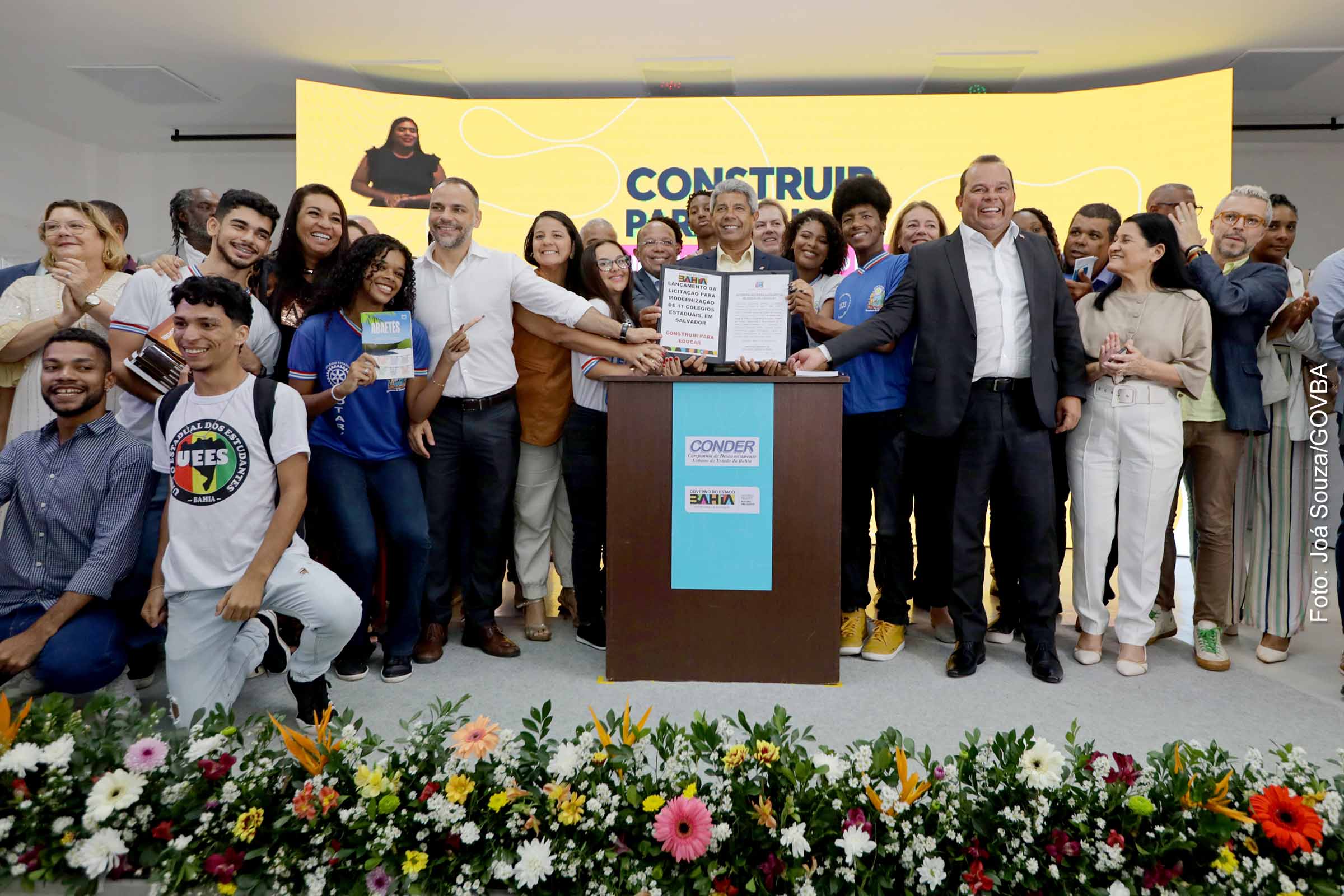 Cerimônia de assinatura de autorização da 2ª Etapa do Projeto Construir para Educar, no Colégio Estadual Professor Rômulo Almeida em Salvador.