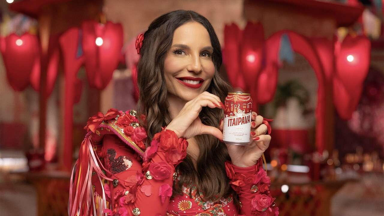 Itaipava celebra o amor do nordestino pelo São João em nova campanha com Ivete Sangalo.