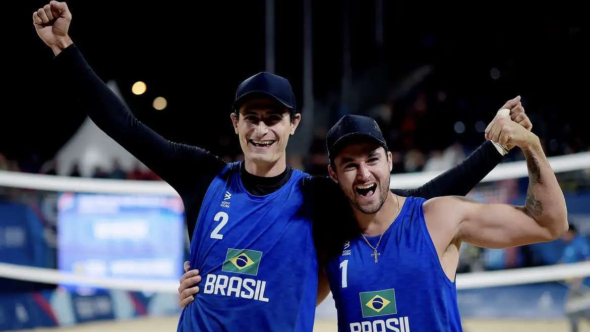 André e George asseguram presença nos Jogos de Paris no vôlei de praia