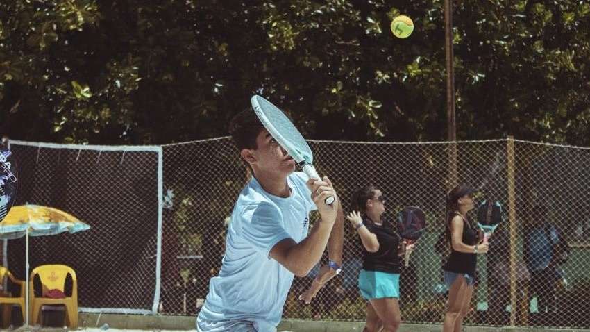 Baianos disputam títulos no torneio internacional juvenil de Beach Tennis em Salvador (BA)