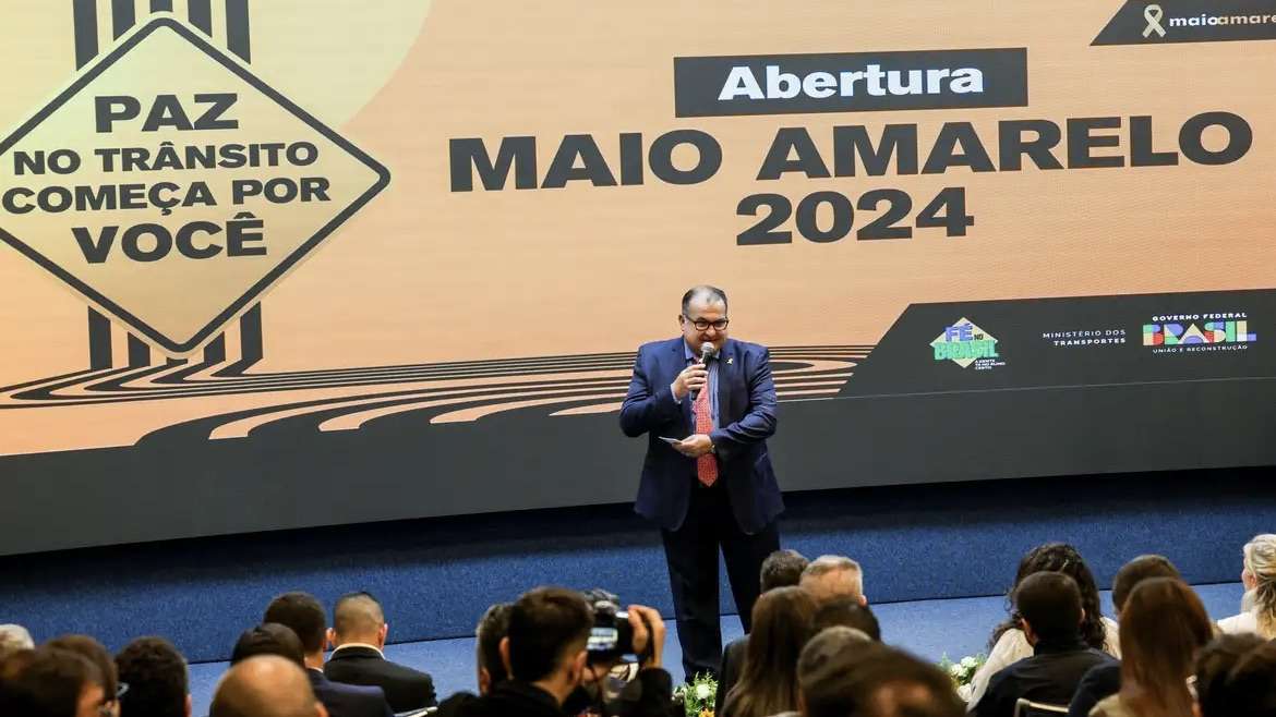 Campanha Maio Amarelo alerta para segurança no trânsito.