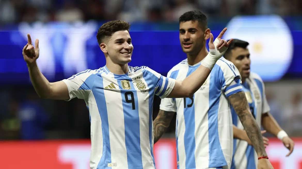 Copa América inicia com vitória da Argentina sobre o Canadá.