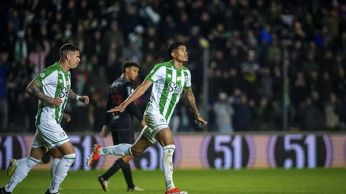 Juventude derrota líder Flamengo no Alfredo Jaconi.