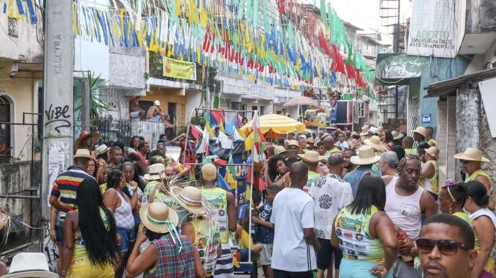 Junho será marcado por samba junino com o samba duro de terreiro.