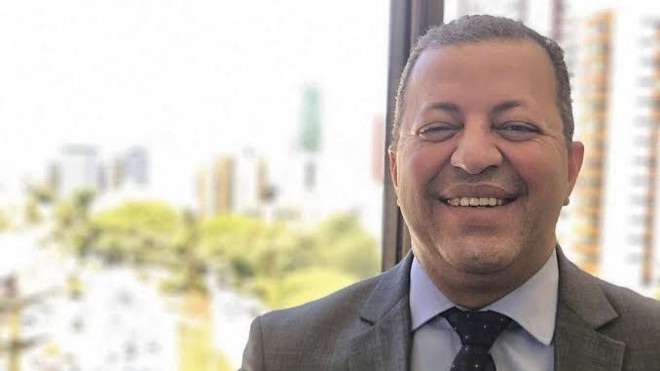 Câmara Municipal de Salvador concede título de cidadão a Robson Wagner.