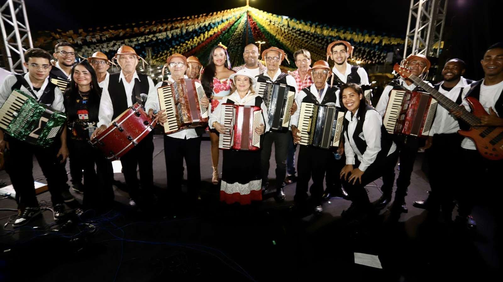 Festa para todas as idades atrai multidão em Lauro de Freitas no Arraiá de Ipitanga 2024