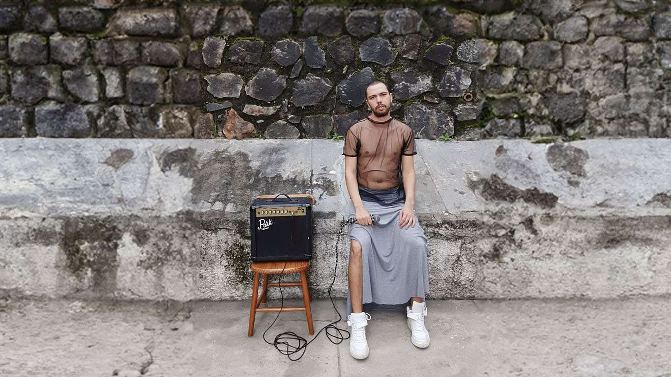 Homenagem a Caymmi, stand-up comedy e show celebrando grandes nomes da música no Teatro Gamboa tem agenda de quarta a sábado antes do recesso junino.