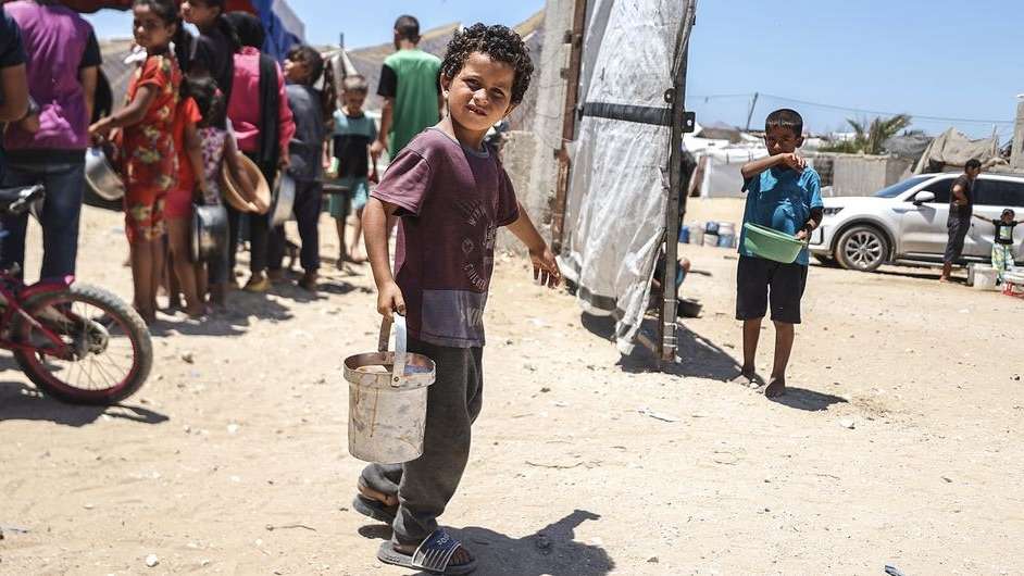 Pobreza alimentar infantil grave afeta mais de um quarto das crianças no mundo.