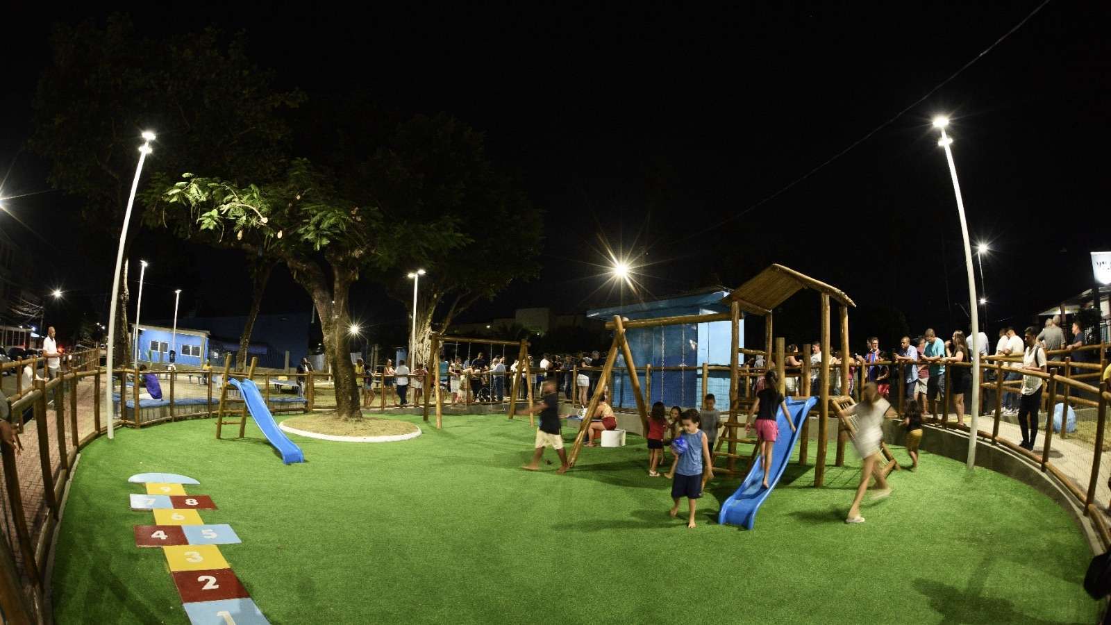 Prefeitura de Salvador entrega revitalização da Praça Major Modesto, no Bonfim