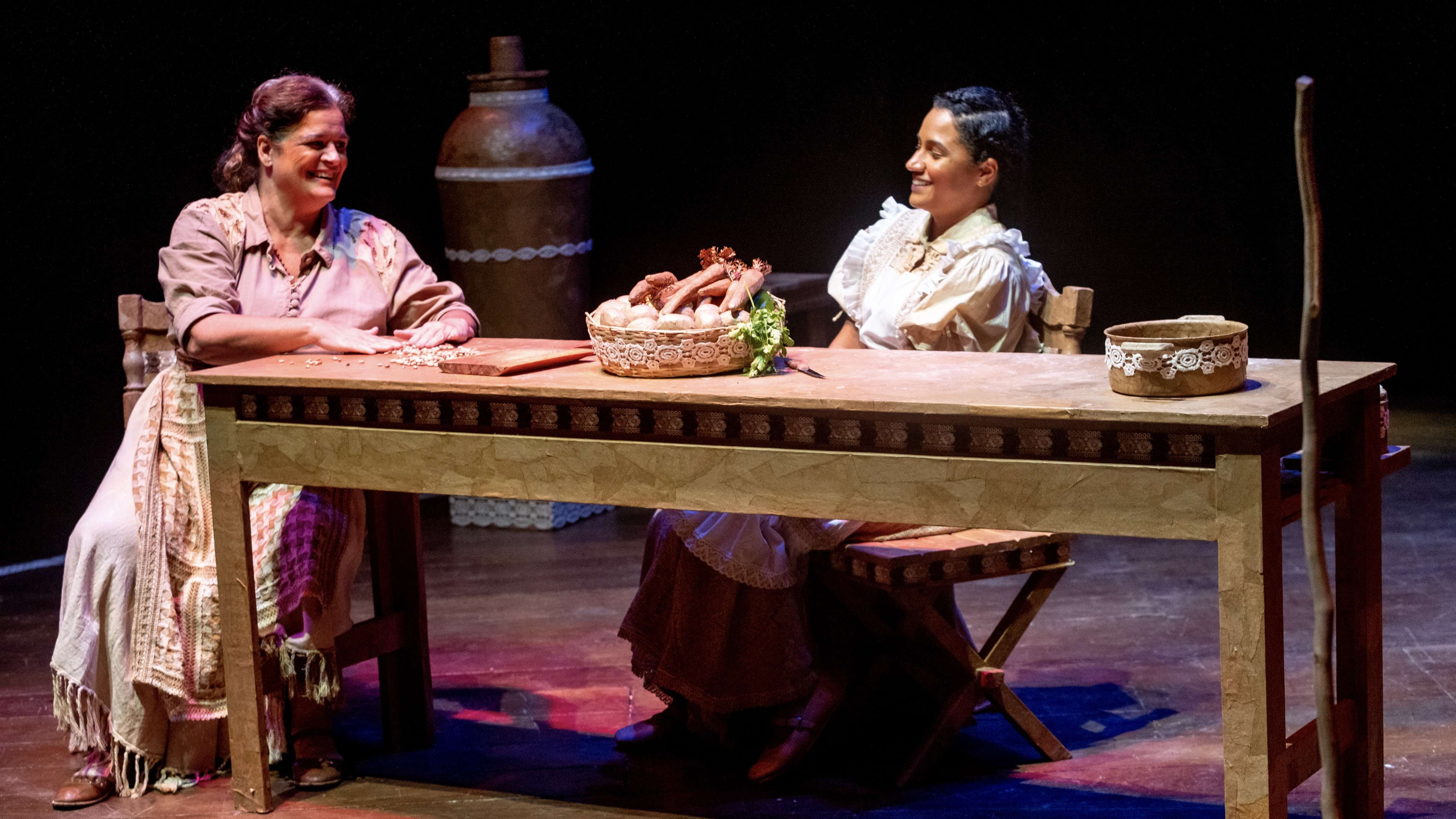 Espetáculo “Maldita Seja” celebra 2 anos de sucesso com apresentação única no teatro SESC casa do comércio.
