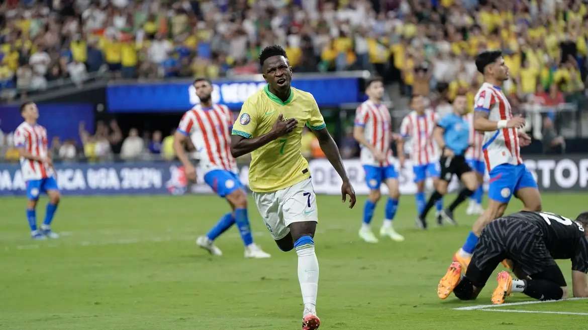 Vinicius Júnior brilha e Brasil derrota Paraguai na Copa América