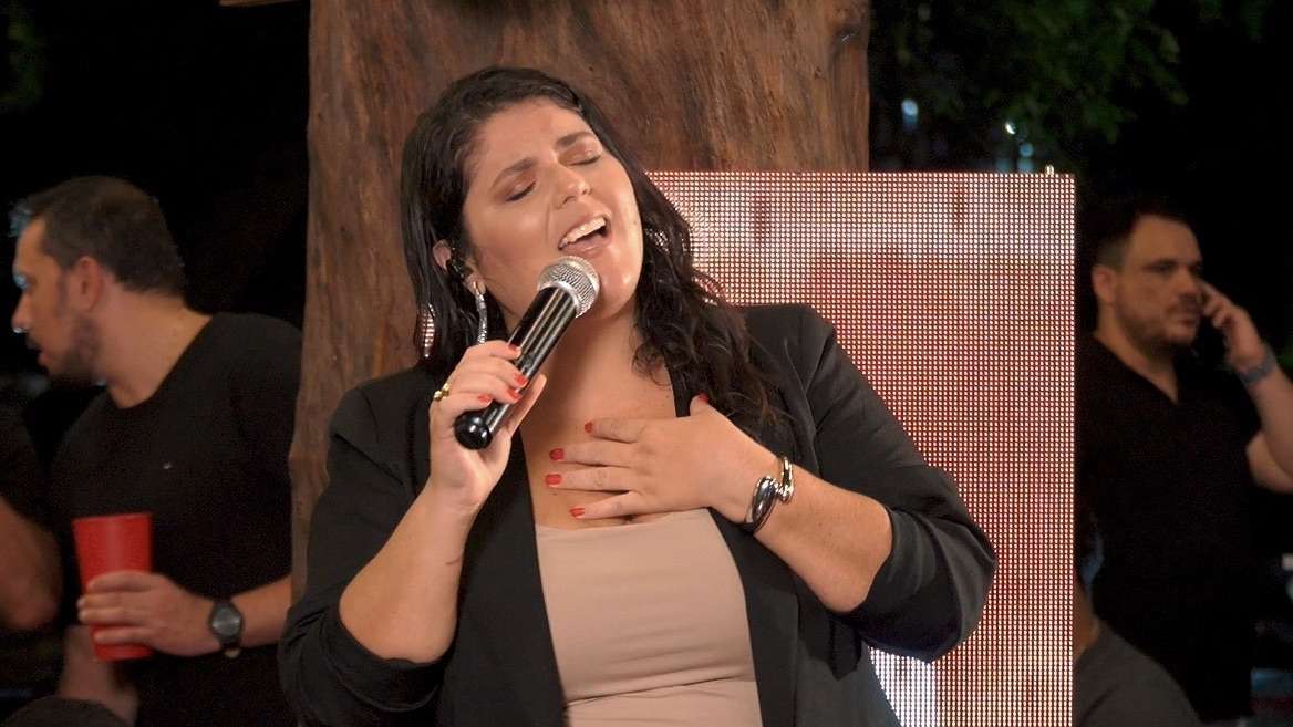 Luana Matos lança novo audiovisual "Uma Dose de Sofrência".