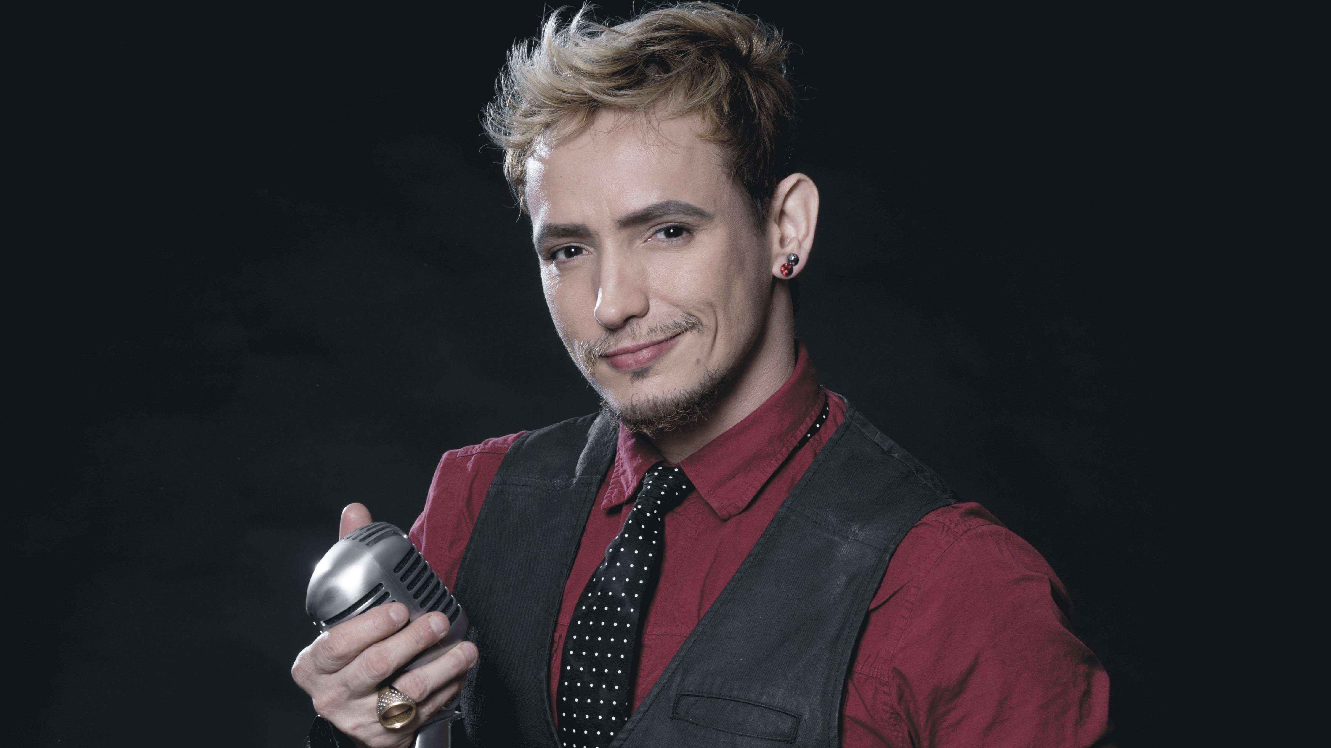 Ricky Vallen apresenta novo show no teatro SESC casa do comércio