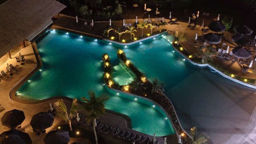 Deville Prime Salvador anuncia Réveillon Celebrate 24/25 com festa familiar e novidades na área de lazer