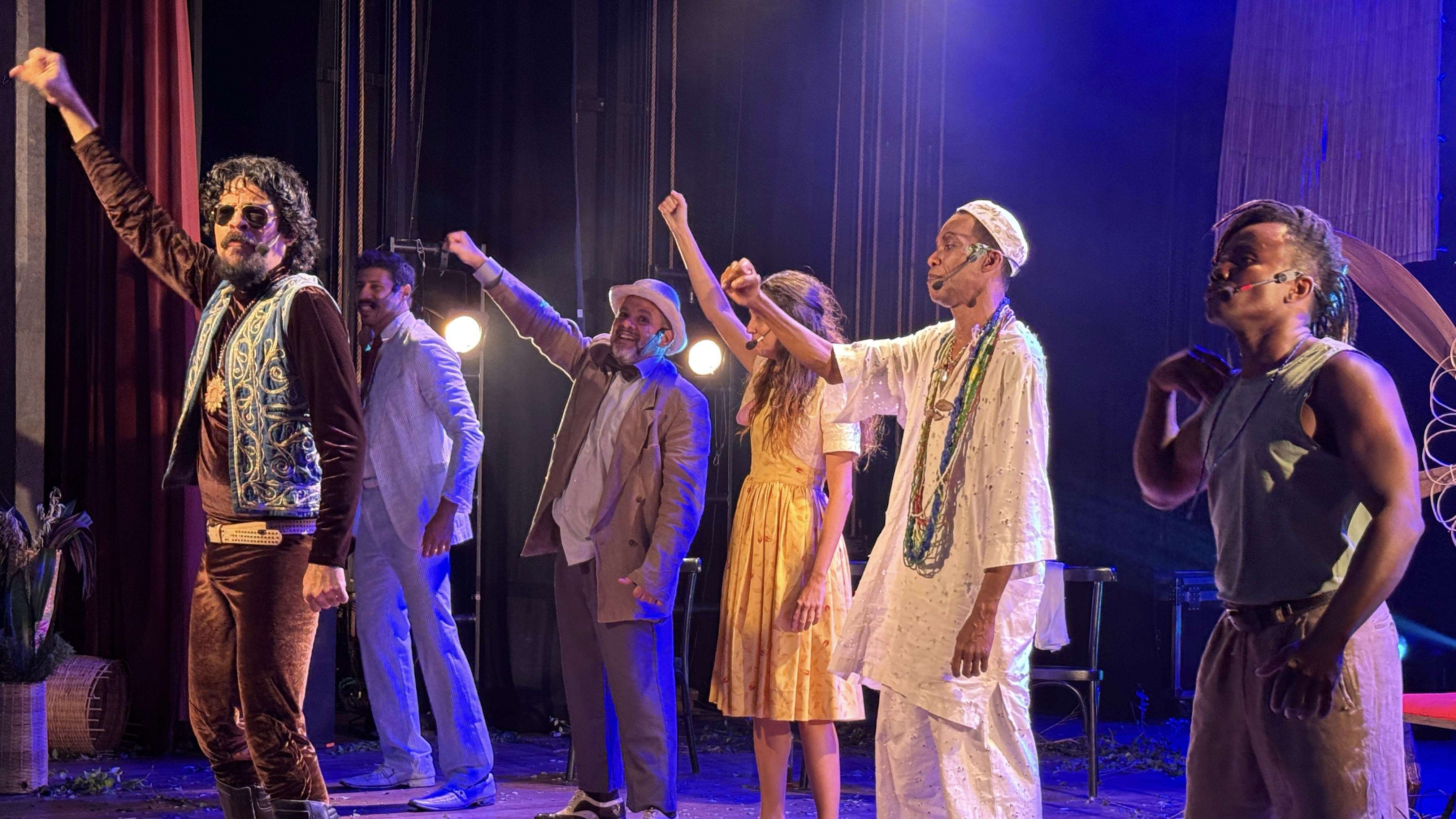 Espetáculo “Aventuras do Maluco Beleza” abre FLIPELÔ com homenagem ao rock nacional