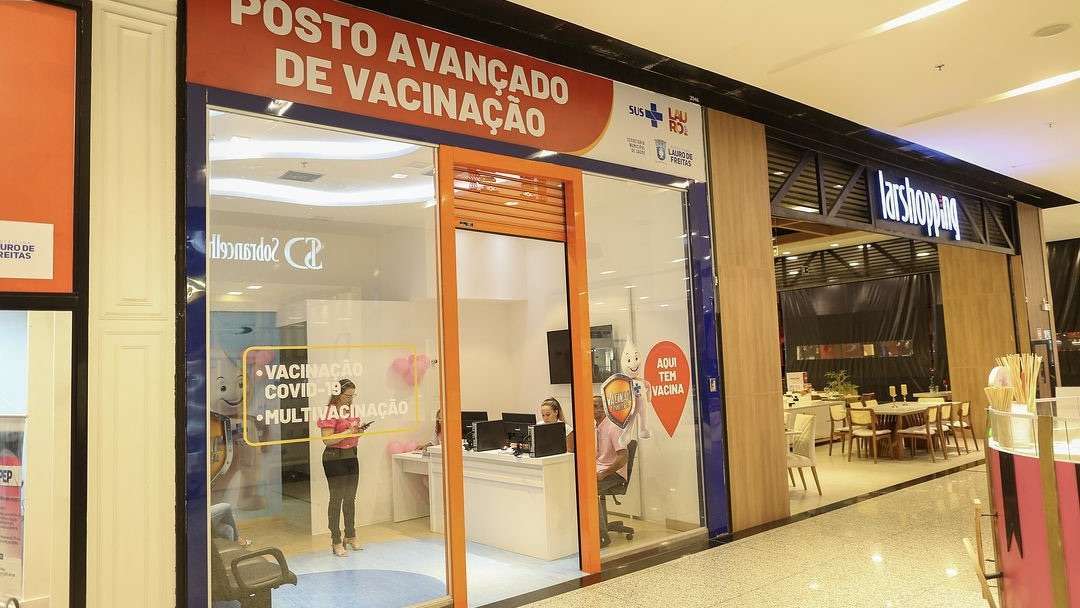 Primeira sala de multivacinação da Bahia completa um ano e celebra 43 mil doses aplicadas