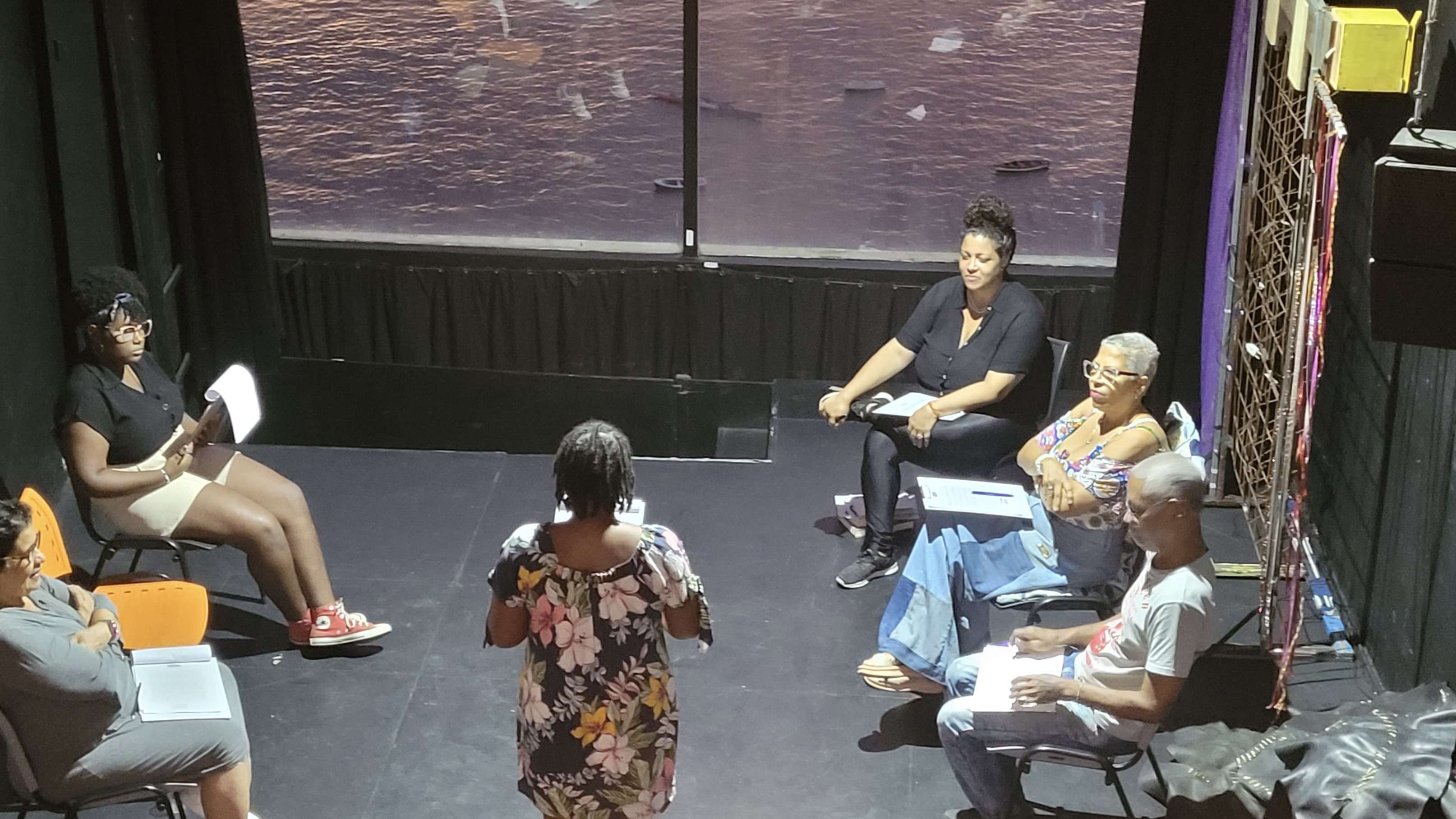 Teatro Gamboa inicia setembro com programação cultural variada e especial