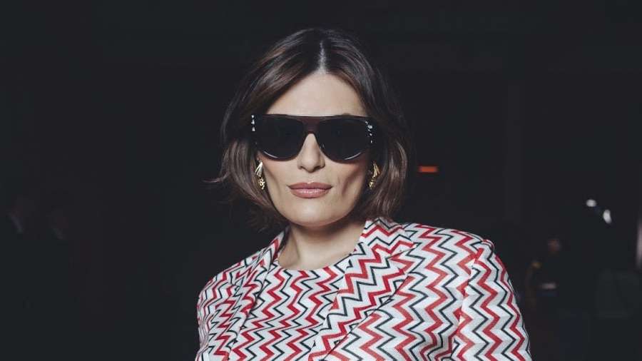 Celebridades participam do desfile de primavera/verão 2025 da Missoni em Milão