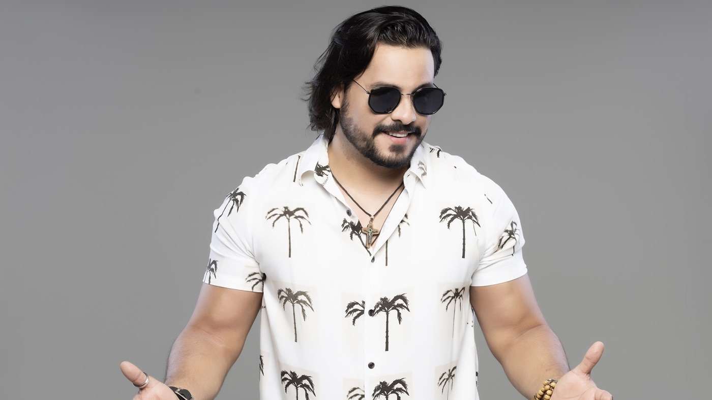 Pimenta nativa anuncia Raffa Meirelles como novo vocalista e lança novo CD.