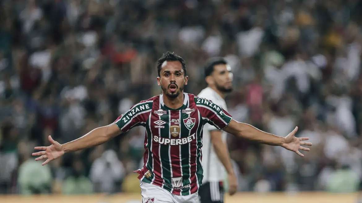 Fluminense inicia disputa por vaga na semifinal da libertadores com vitória sobre Atlético-MG