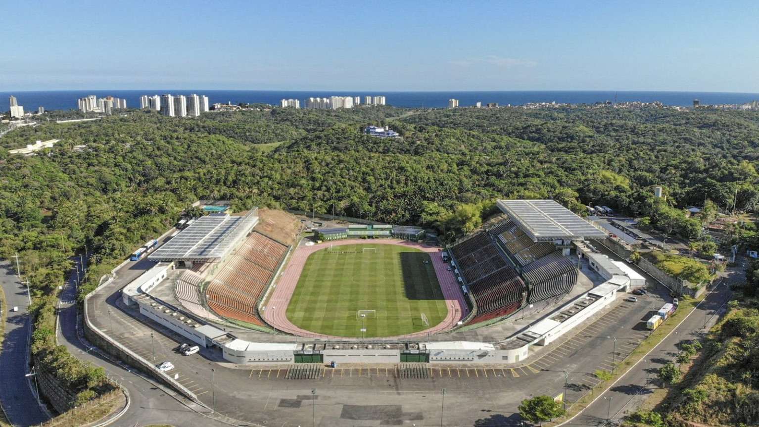 Sudesb abre 500 vagas para aulas de escolinhas de futebol em Salvador a partir de quarta-feira