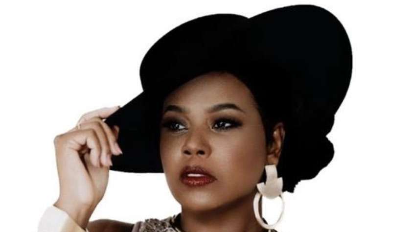 Claudya Costta apresenta “Portal Black Sonoro” na Sala do Côro do TCA