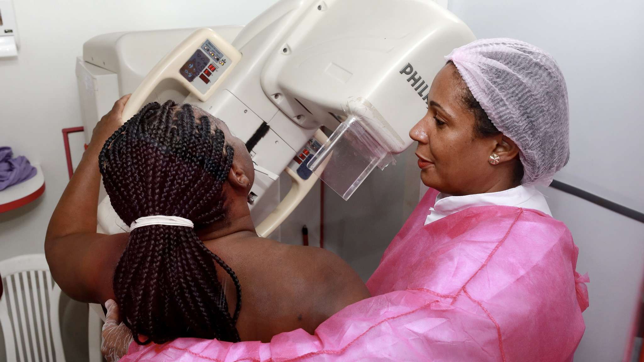 Maternidade regional de Camaçari oferece mais de 800 mamografias durante o mês de outubro de 2024.