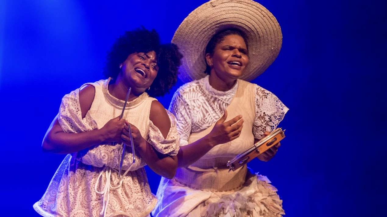 Festival teatro Preto infantojuvenil em Salvador celebração da cultura afro-brasileira.