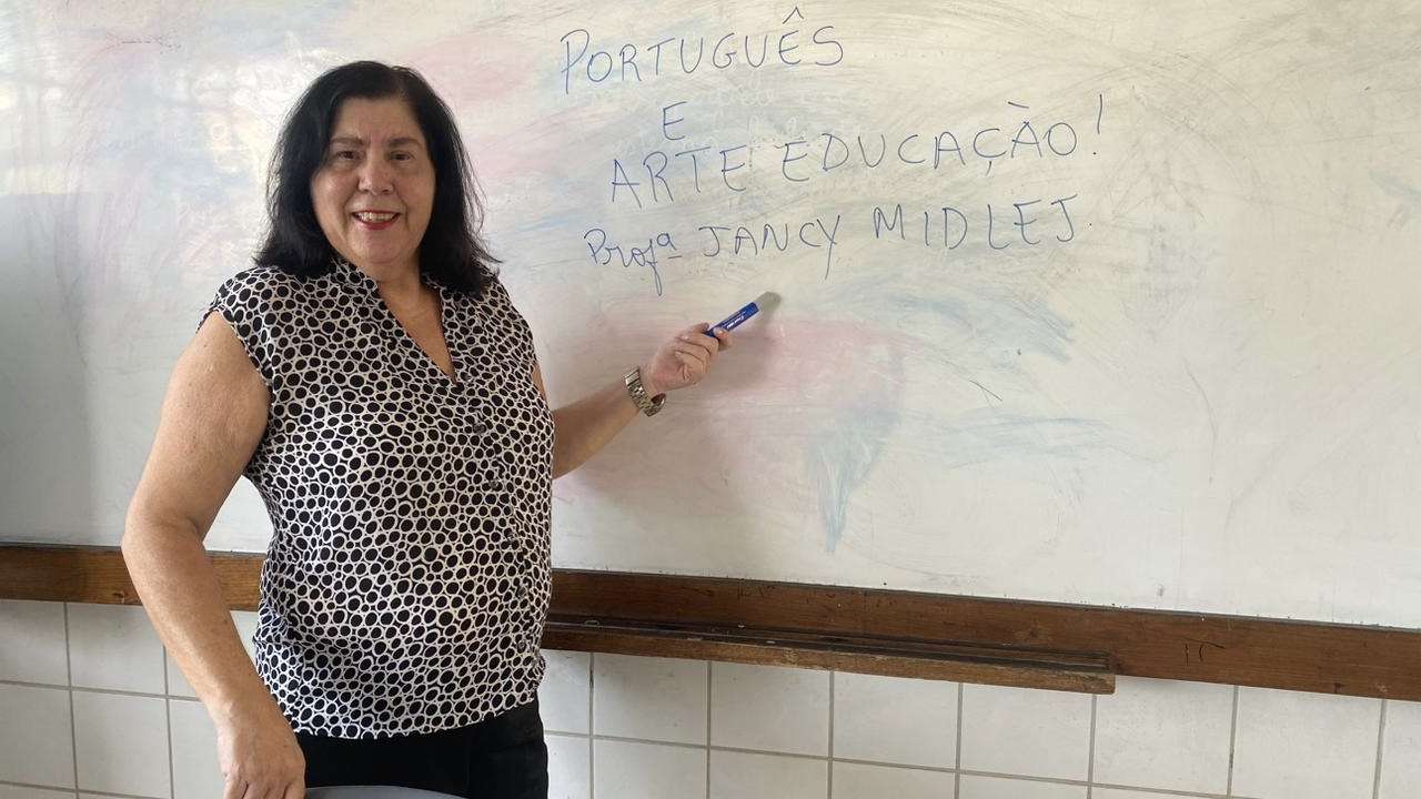 Dia do Professor a dedicação da educadora Jancy Nery após 24 anos de magistério.