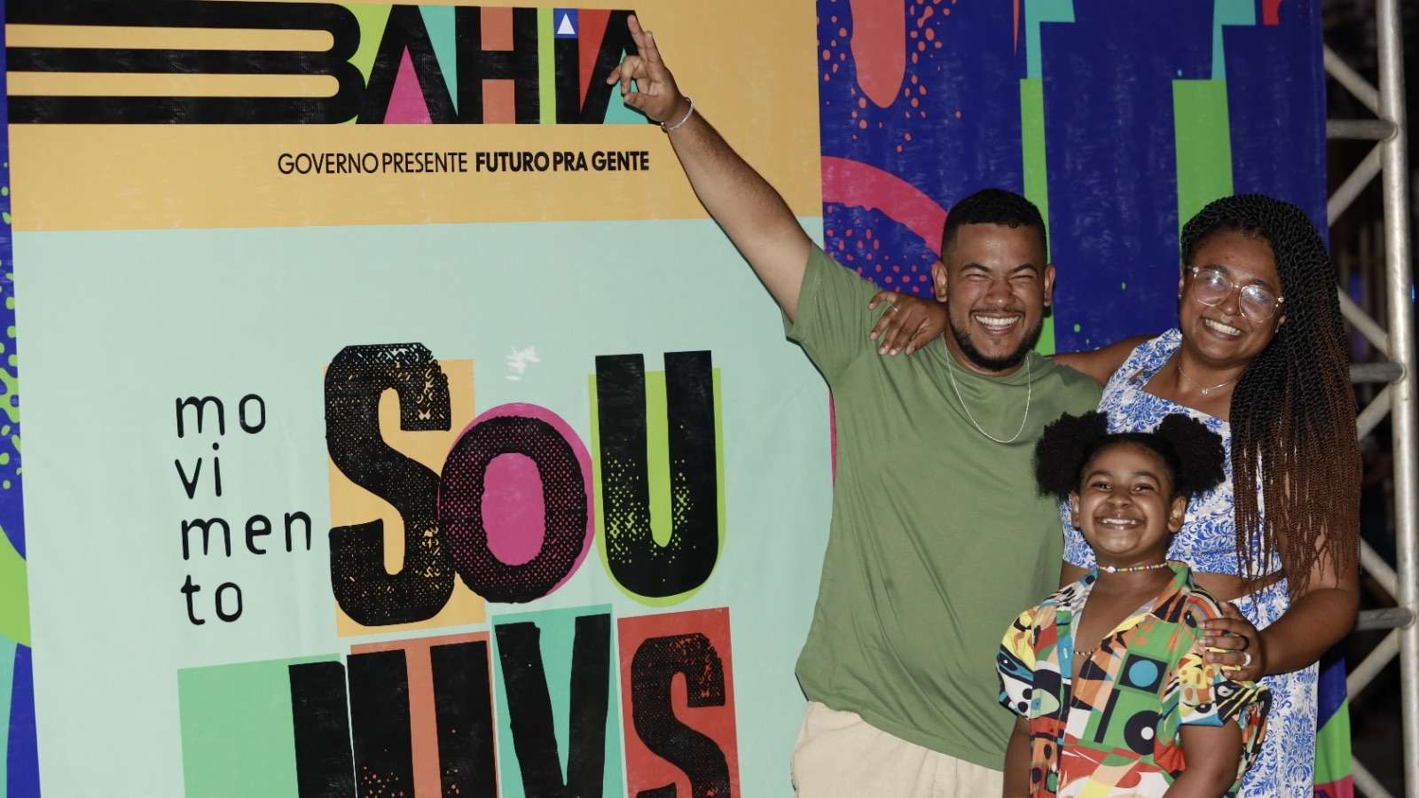 Show SouJuvs em Camaçari encerramento da série de apresentações no interior