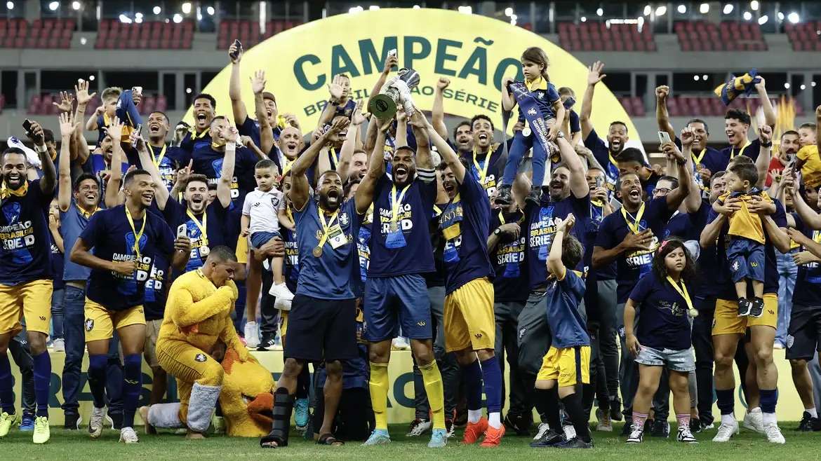 Retrô conquista título da Série D do Campeonato Brasileiro ao derrotar Anápolis.