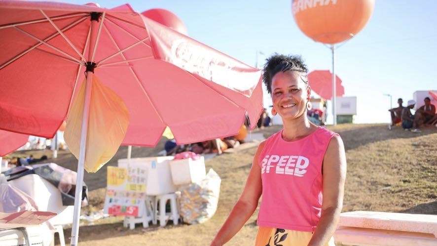 Mais de 9 mil ambulantes se cadastram para as festas populares de Salvador