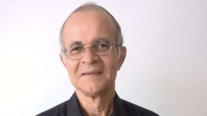 Jorge Franklin Pereira lança livro e CD no Rio Vermelho em noite de celebração da arte.