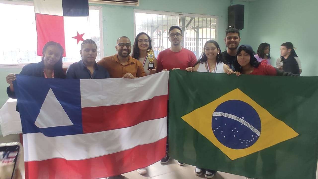 Estudantes baianos conquistam primeiros lugares em feira científica no Panamá.