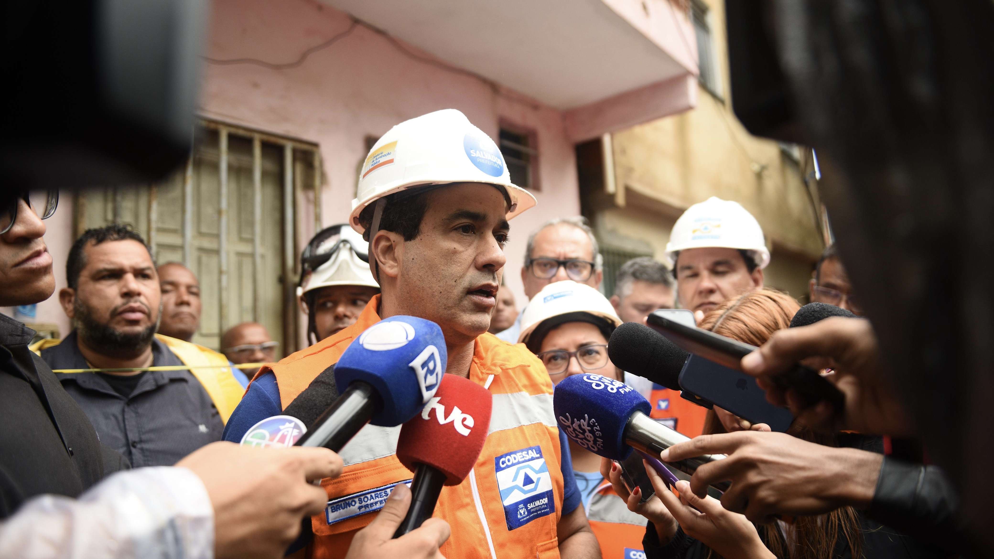 Prefeito de Salvador lamenta falecimento em Saramandaia e anuncia medidas emergenciais