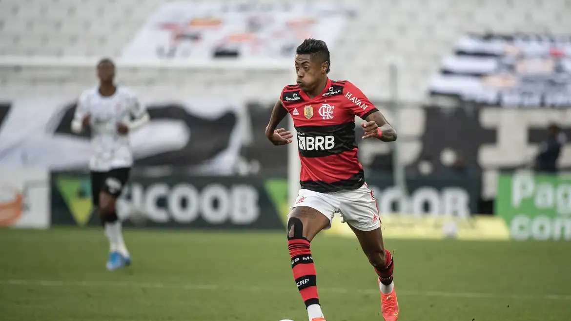 Flamengo dá suporte a Bruno Henrique em meio a suspeitas de manipulação de jogo