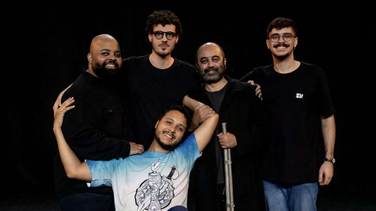 Espetáculo “Charlie” estreia no Teatro Martim Gonçalves e marca a conclusão do curso de Direção Teatral de Gilberto Reys