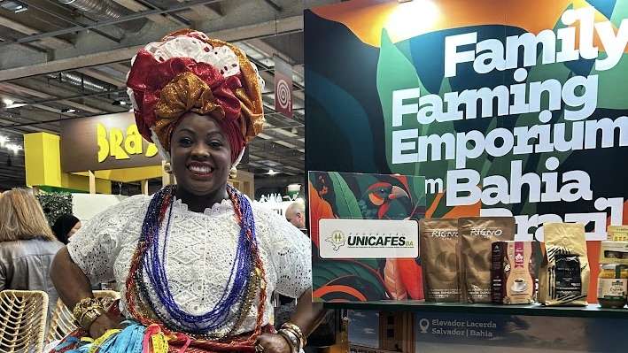 Agricultura Familiar da Bahia marca presença no Salon du Chocolat 2024 em Paris