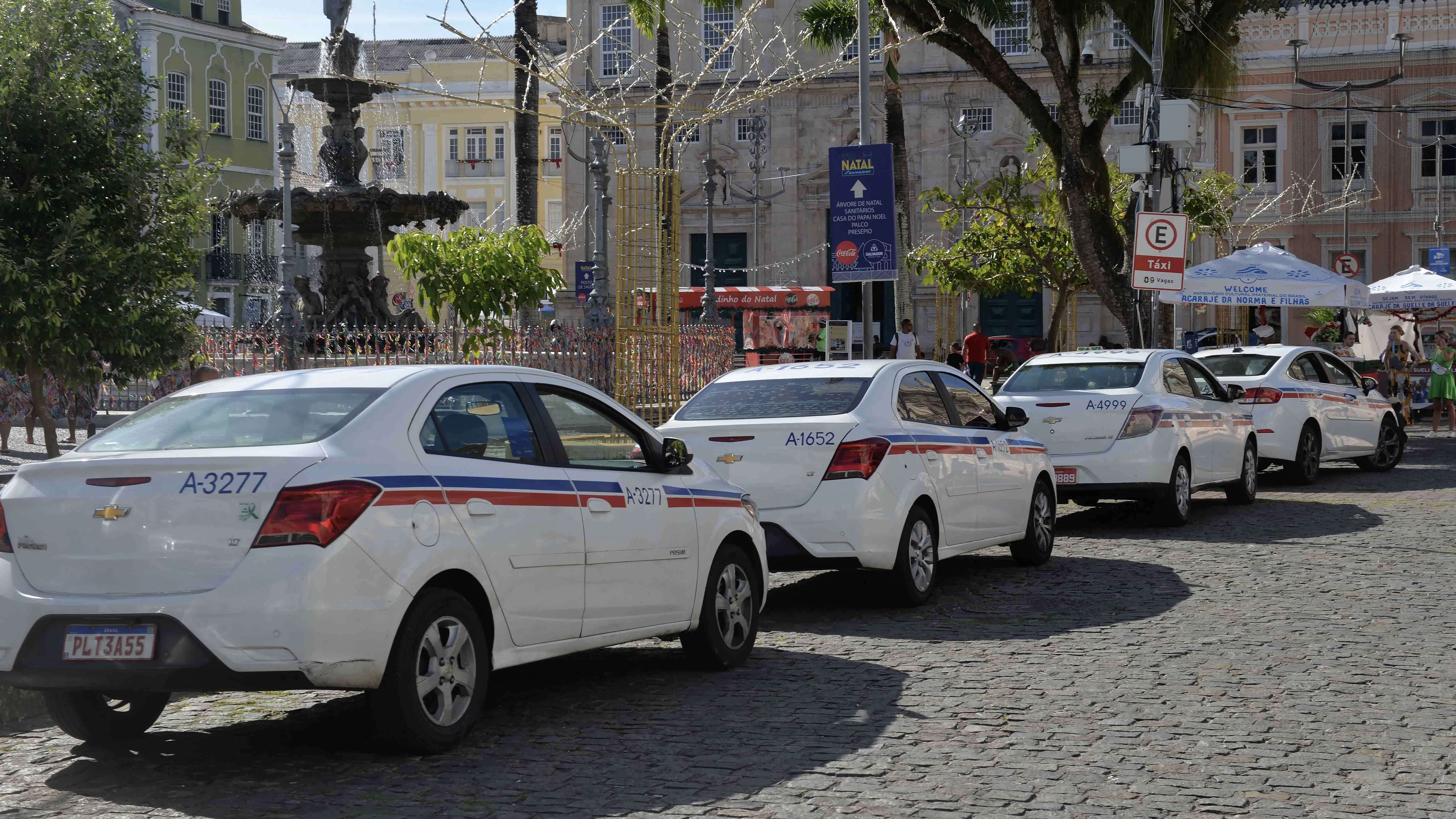 Taxistas de Salvador terão autorização para uso da Bandeira 2 durante o mês de dezembro
