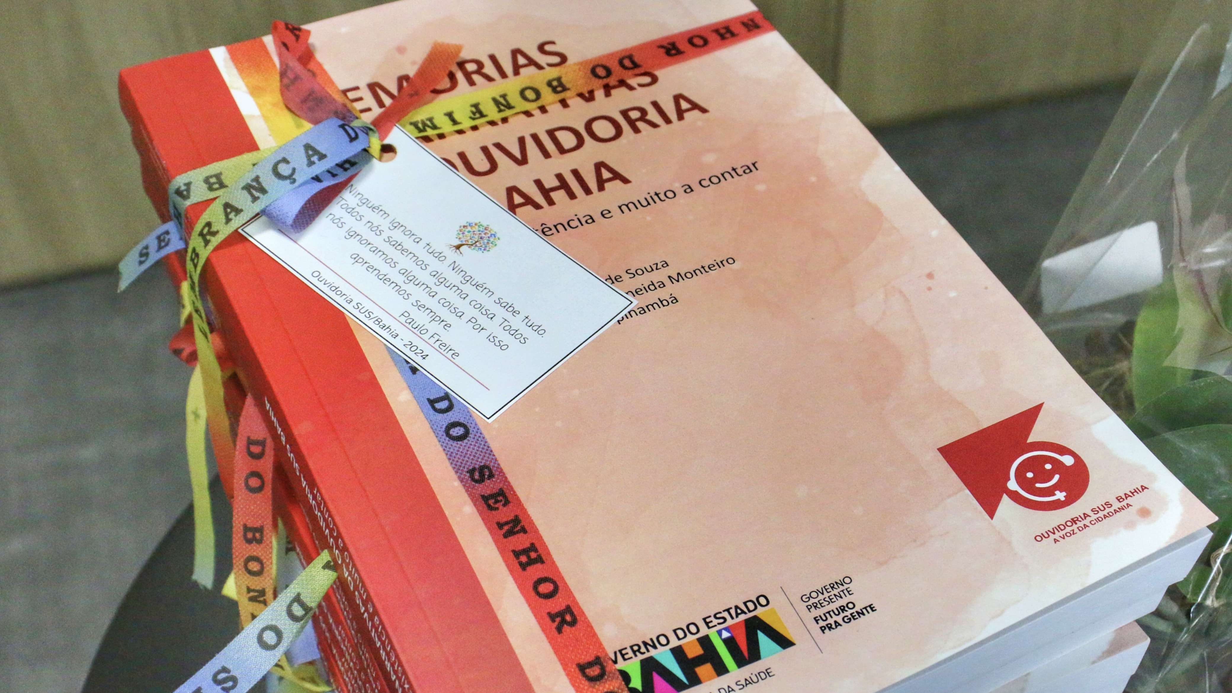 Ouvidoria do SUS na Bahia celebra 18 anos com lançamento de livro sobre sua trajetória.
