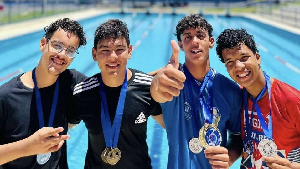 Piscinas em escolas estaduais impulsionam o esporte e revelam novos talentos na Bahia.