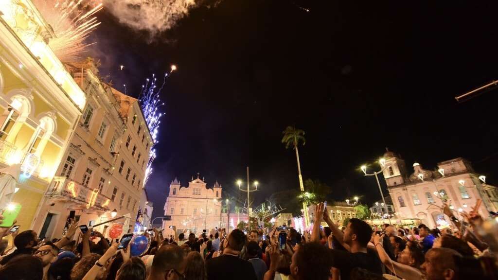 Prefeitura de Salvador reforça segurança no Natal do Centro Histórico com pórticos, monitoramento e ações integradas.