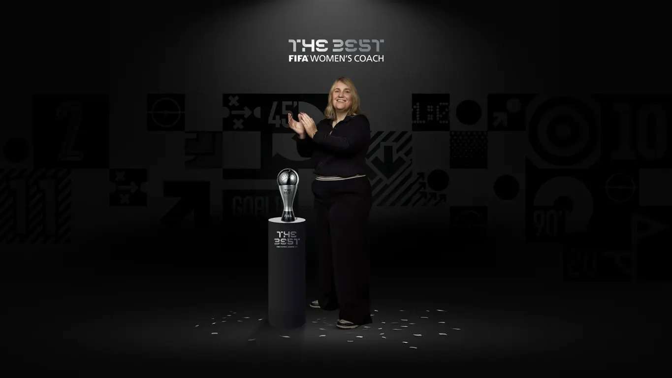 Emma Hayes é eleita The Best FIFA  melhor treinadora no futebol feminino de 2024
