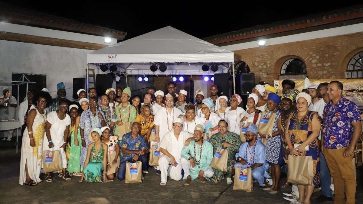 Candomblé de Rua Olojá  Senhor do Mercado 2025 promove cultura afro-brasileira e fortalece afroturismo na Bahia